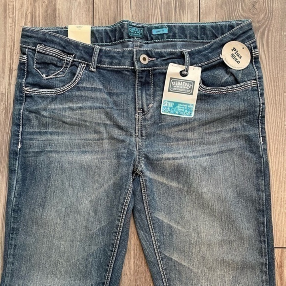Levi Plus Size Skinny Jeans With Adjustable Waist | Size 14 1/2